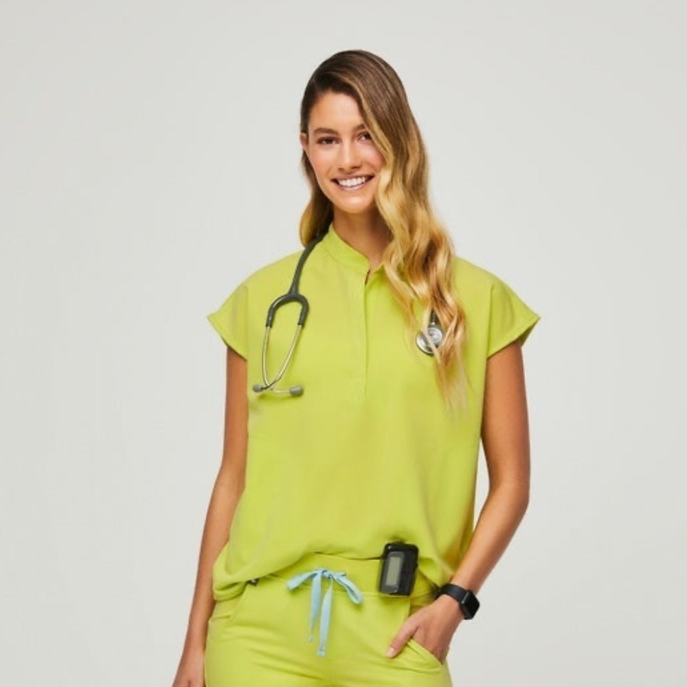 Figs Rafaela Citrine scrub top